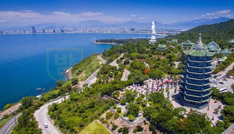 영흥사(린응사) | 선짜반도 해수관음상·전망 여행 가이드