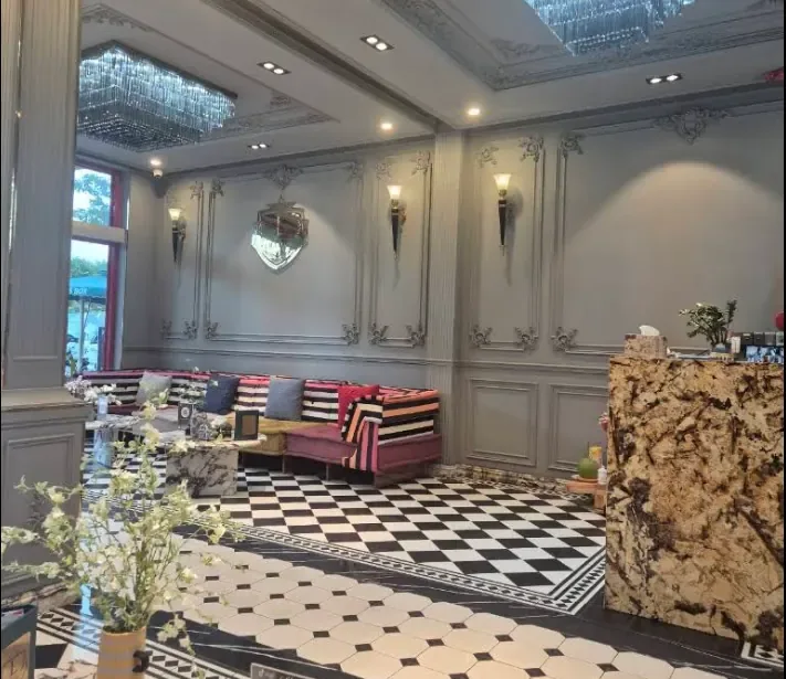 LUXURY 이발소